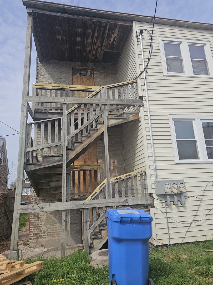 9439 South Racine Avenue Chicago IL 60620