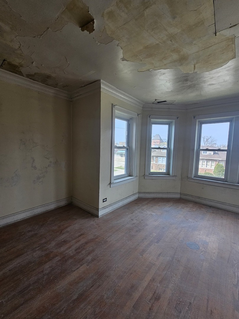 9439 South Racine Avenue Chicago IL 60620
