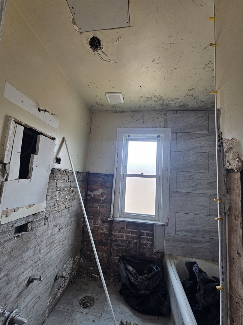 9439 South Racine Avenue Chicago IL 60620