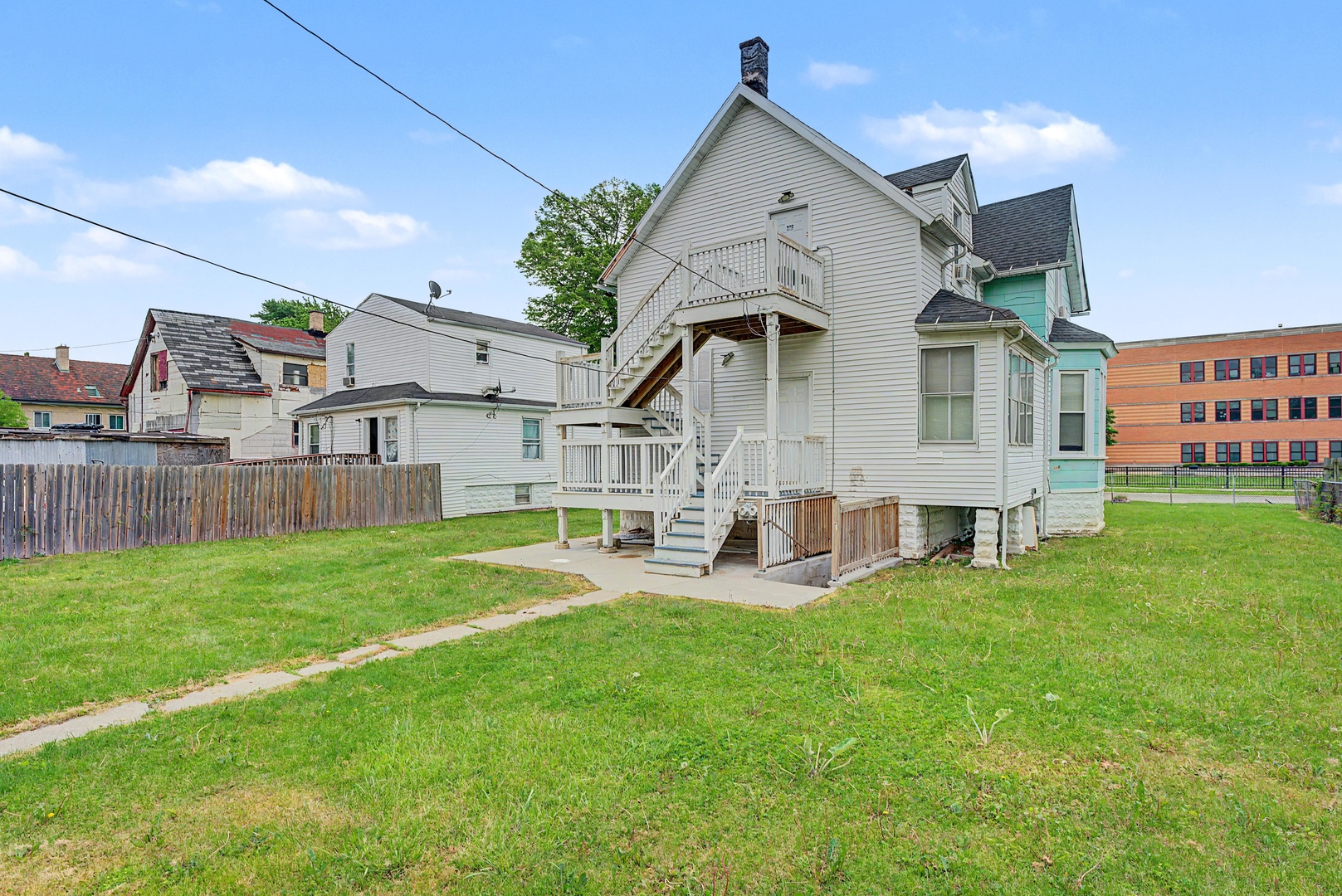 124 West 108th Place Chicago IL 60628