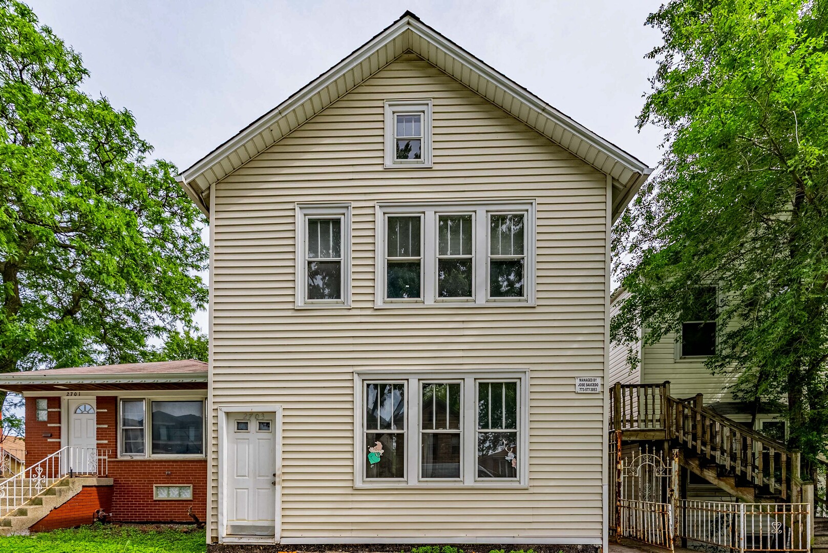 2703 South Hillock Avenue Chicago IL 60608