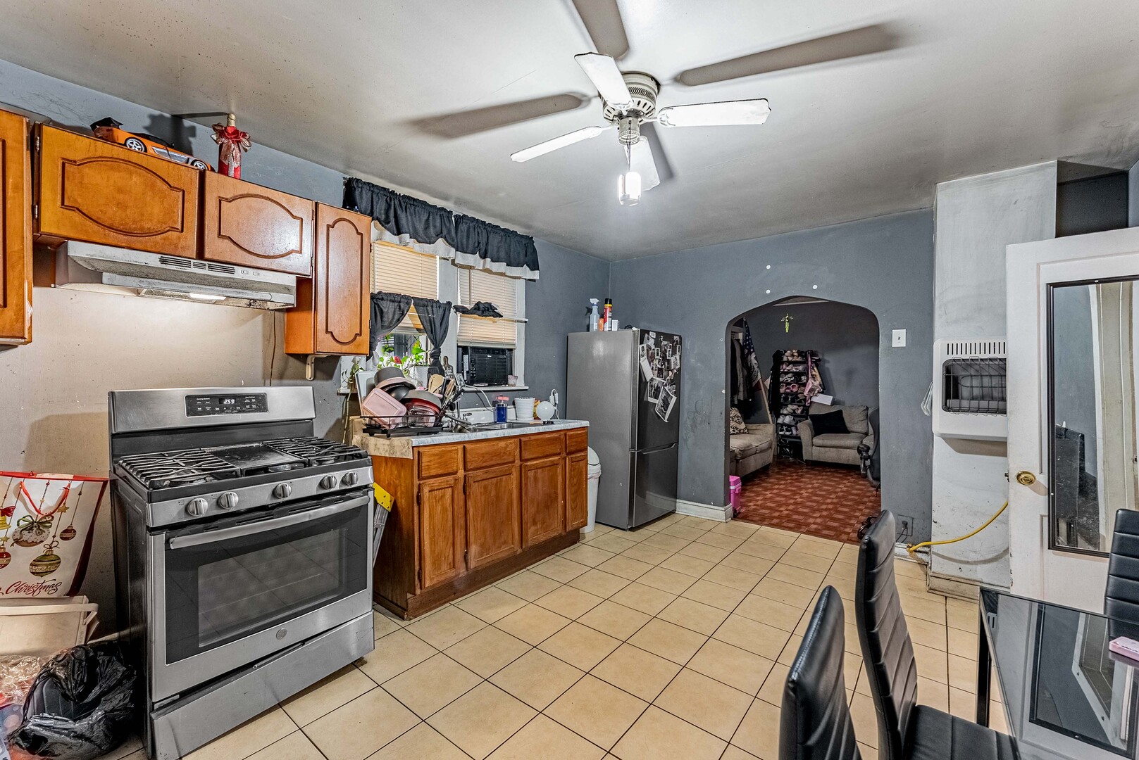 2703 South Hillock Avenue Chicago IL 60608