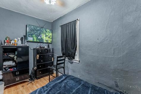 2703 South Hillock Avenue Chicago IL 60608