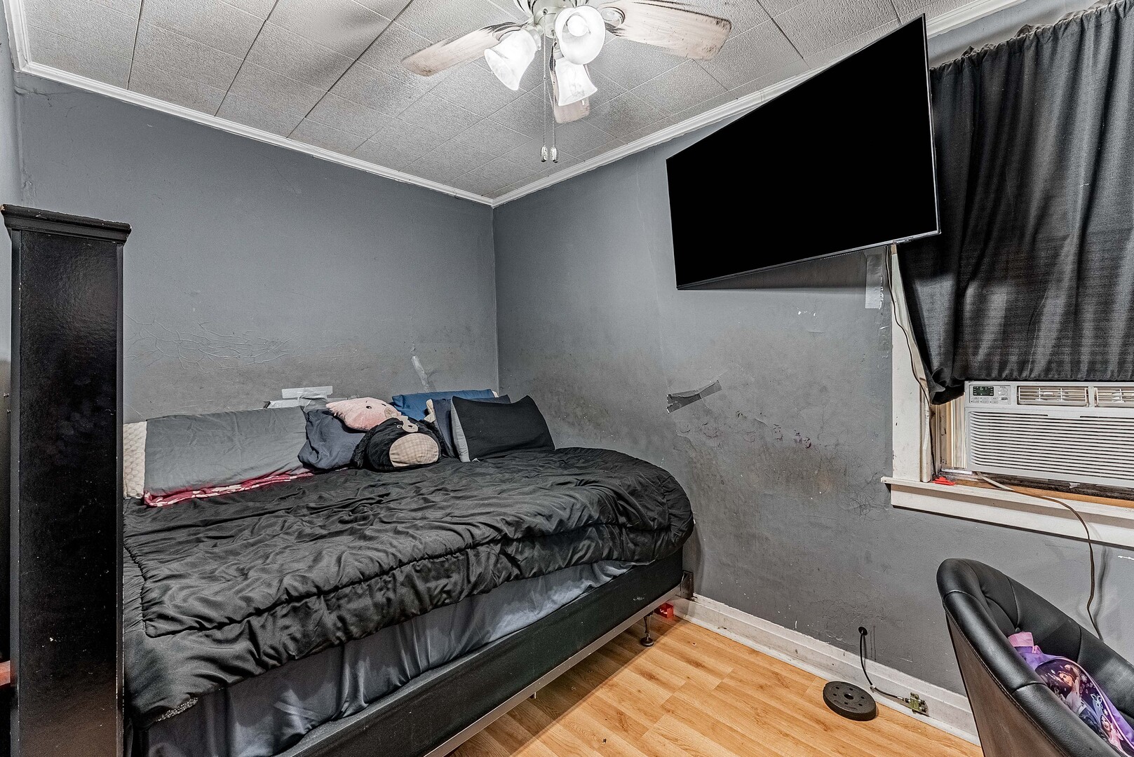 2703 South Hillock Avenue Chicago IL 60608