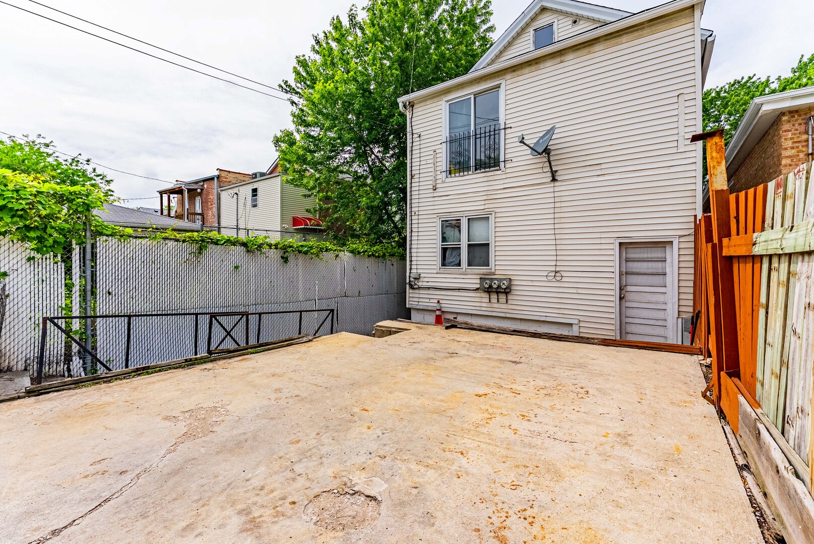 2703 South Hillock Avenue Chicago IL 60608