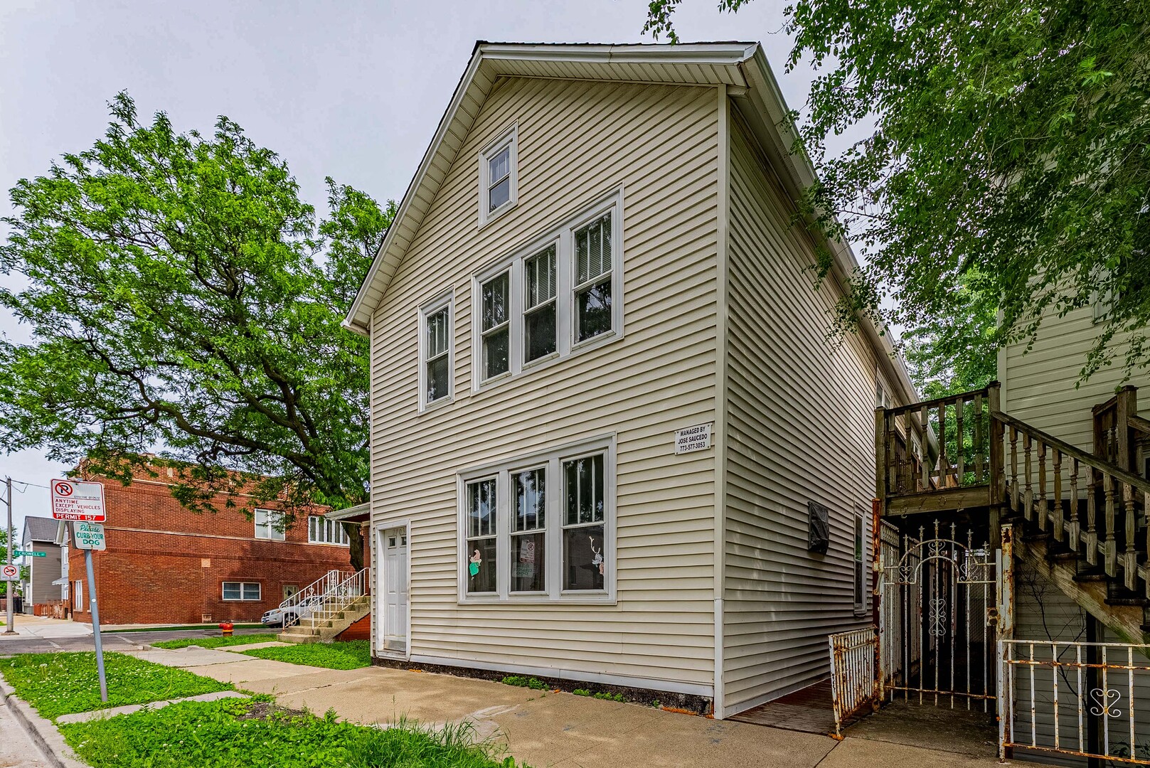 2703 South Hillock Avenue Chicago IL 60608