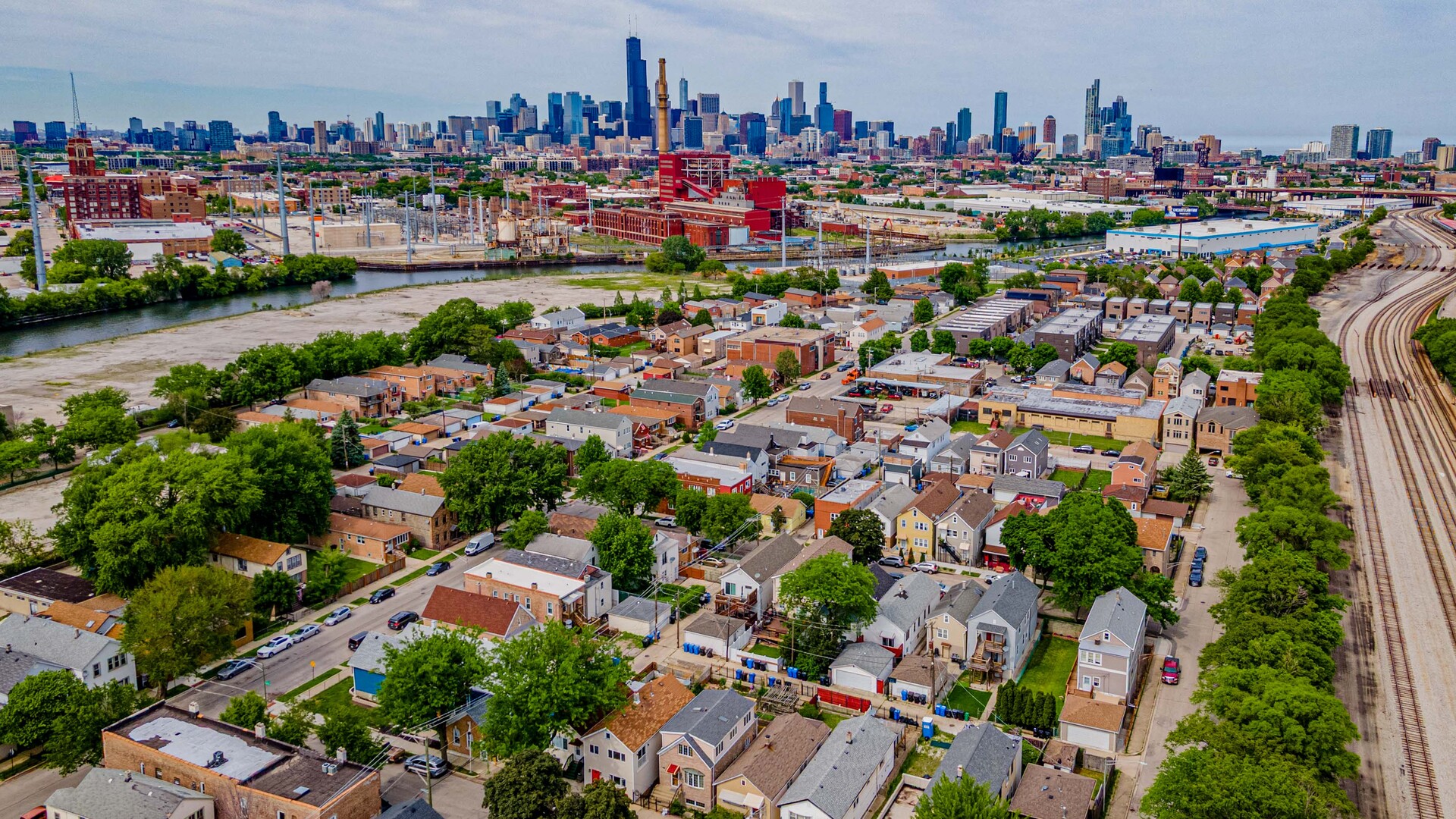 2703 South Hillock Avenue Chicago IL 60608