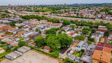 2703 South Hillock Avenue Chicago IL 60608
