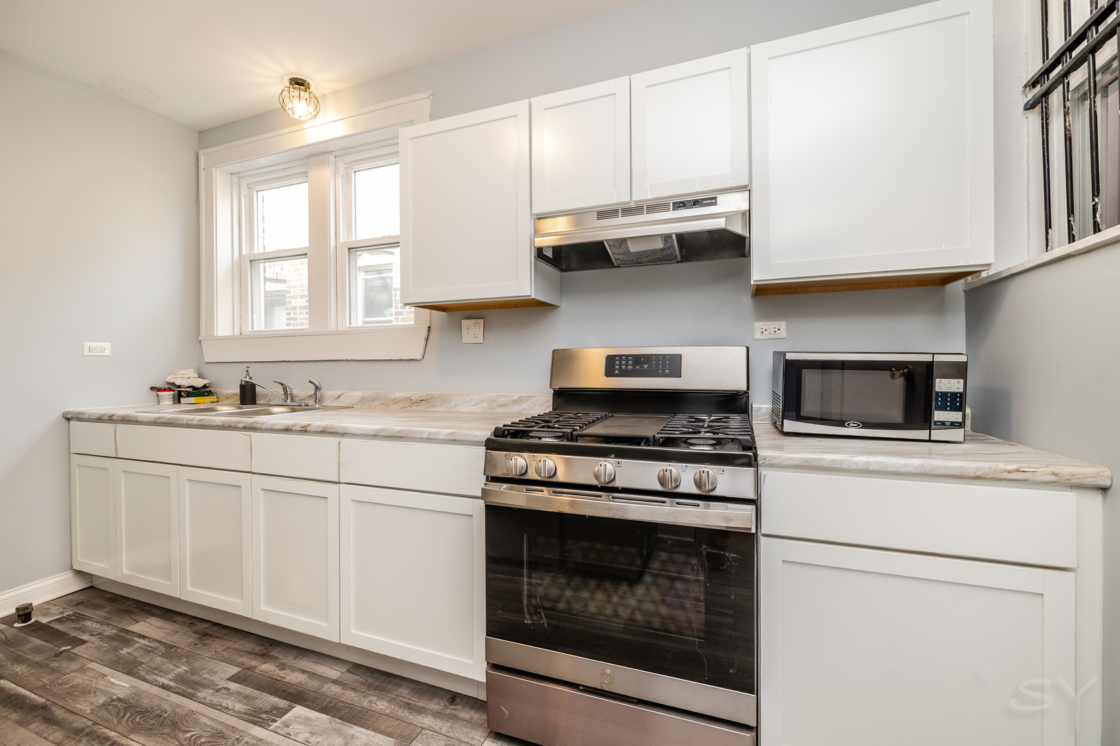 7751 South Phillips Avenue Chicago IL 60649