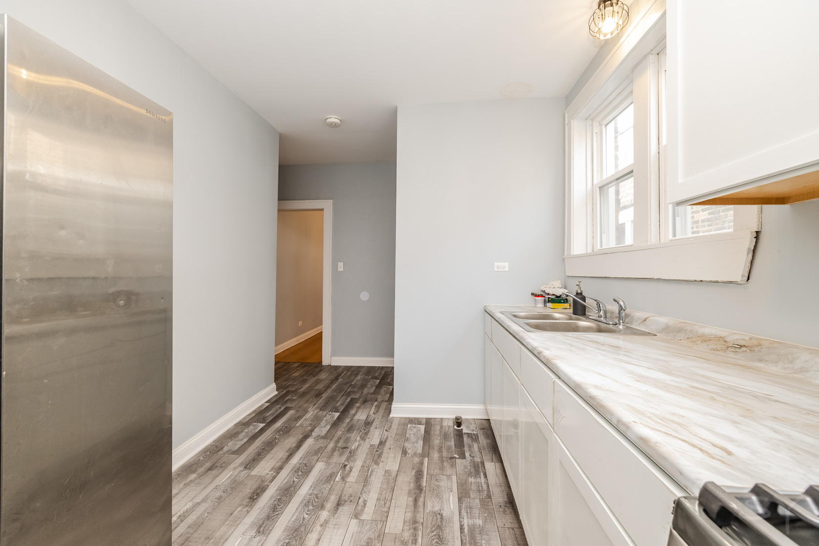 7751 South Phillips Avenue Chicago IL 60649