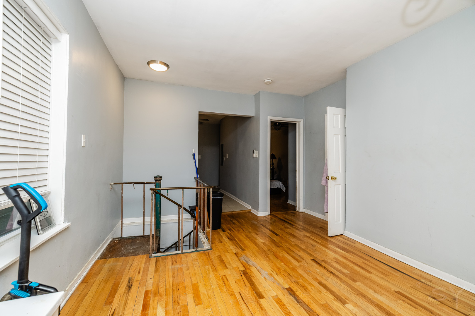 7751 South Phillips Avenue Chicago IL 60649