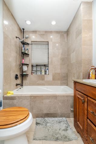 7751 South Phillips Avenue Chicago IL 60649