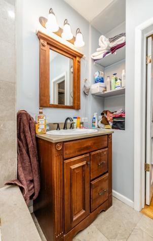 7751 South Phillips Avenue Chicago IL 60649