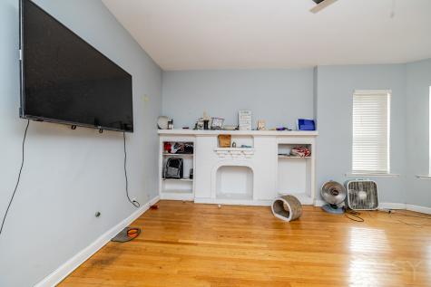 7751 South Phillips Avenue Chicago IL 60649