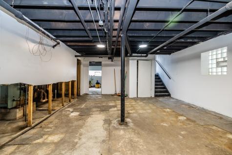 7751 South Phillips Avenue Chicago IL 60649