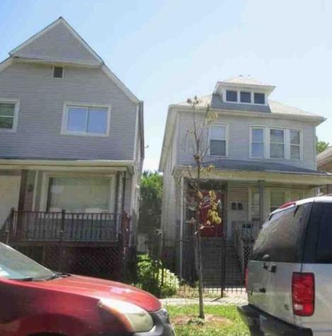 8047 South Houston Avenue Chicago IL 60617