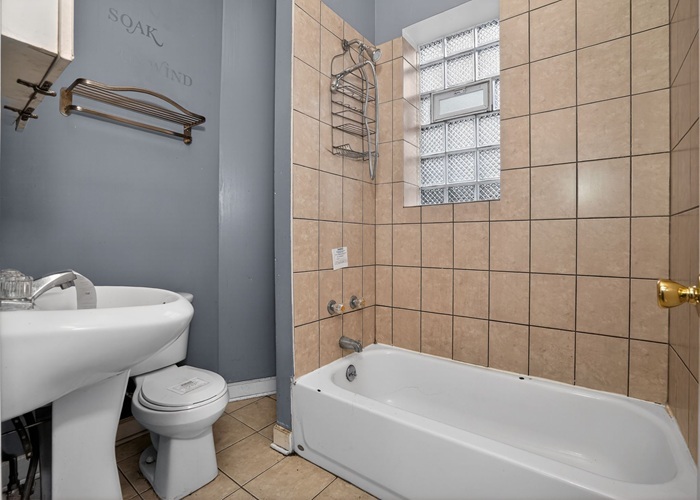 2816 West Washington Boulevard Chicago IL 60612