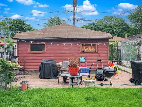 8213 South Indiana Avenue Chicago IL 60619