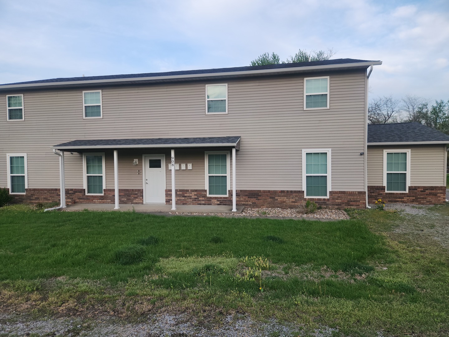 908 South 10th Street Herrin IL 62948