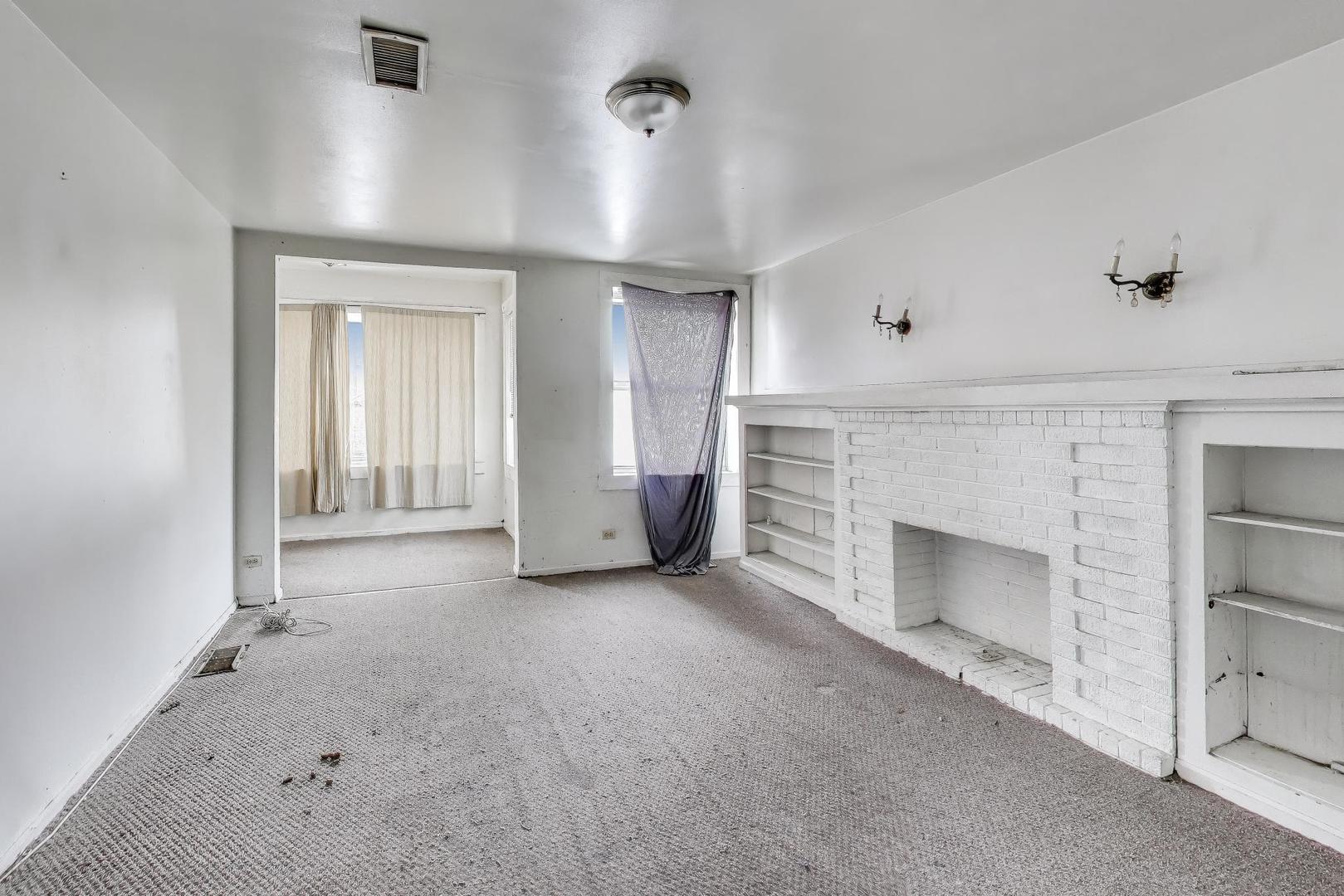 4105-03 West Grenshaw Street Chicago IL 60624