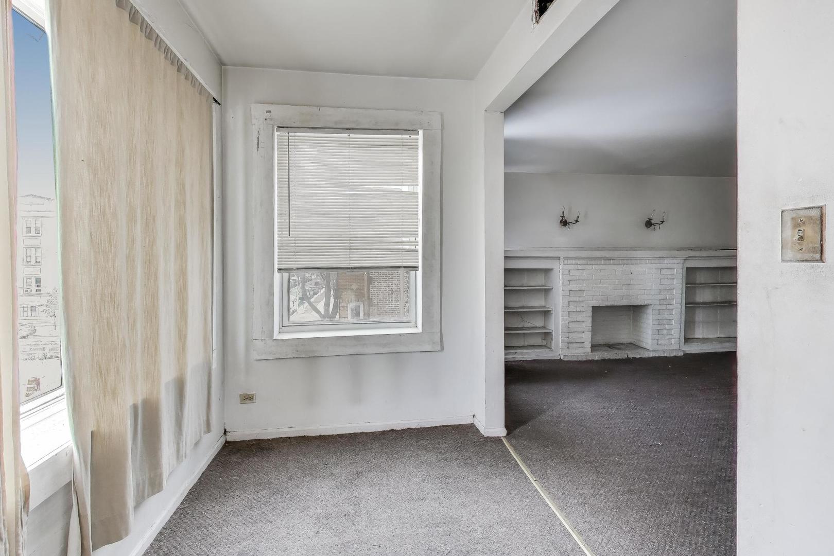 4105-03 West Grenshaw Street Chicago IL 60624