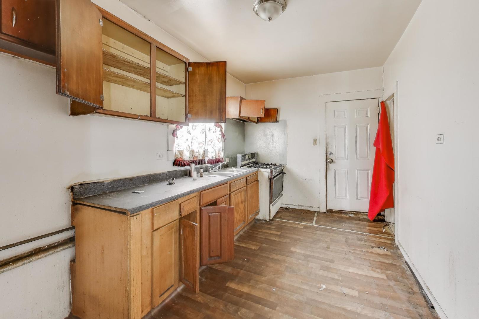 4105-03 West Grenshaw Street Chicago IL 60624