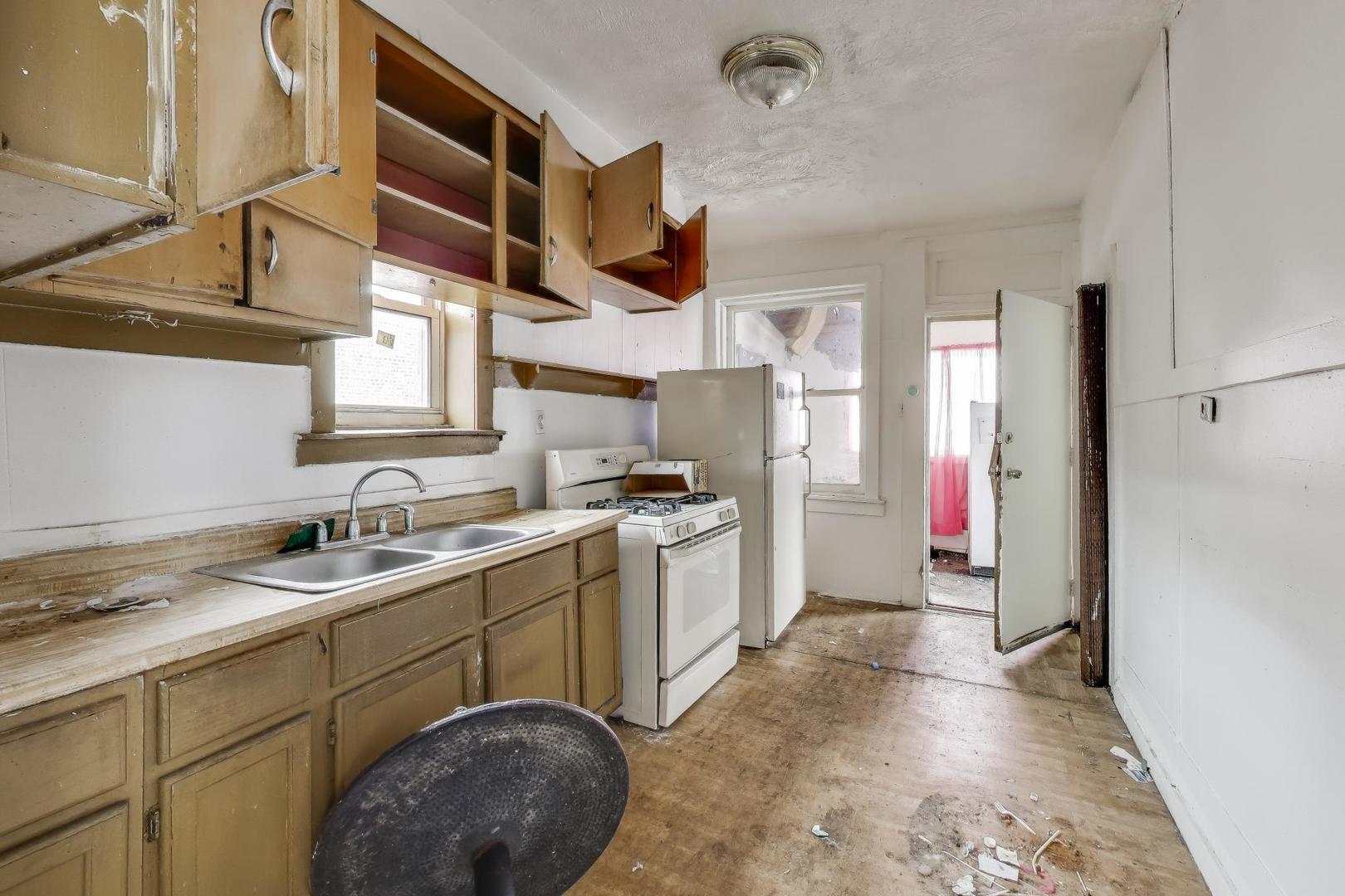 4105-03 West Grenshaw Street Chicago IL 60624