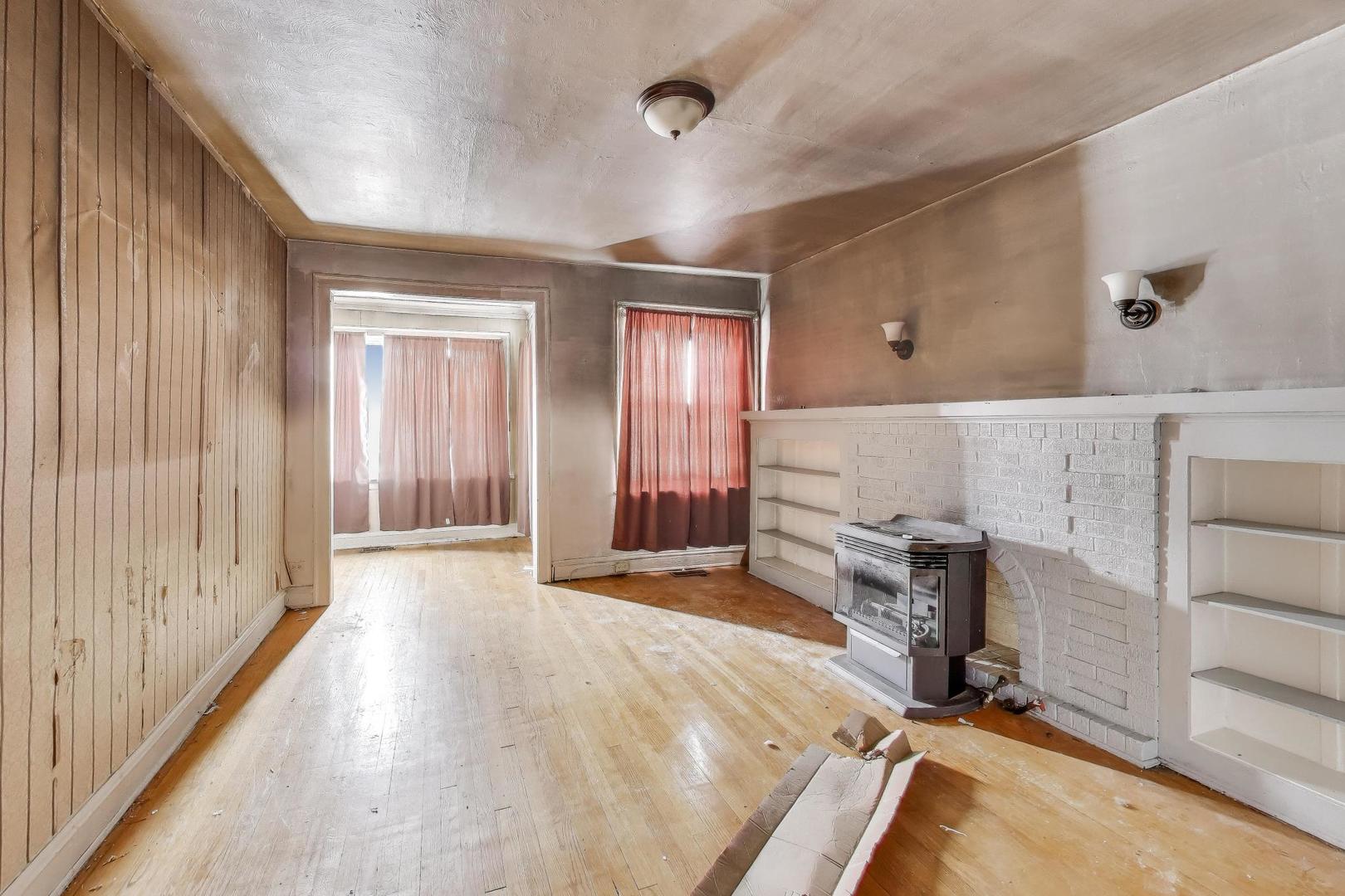4105-03 West Grenshaw Street Chicago IL 60624