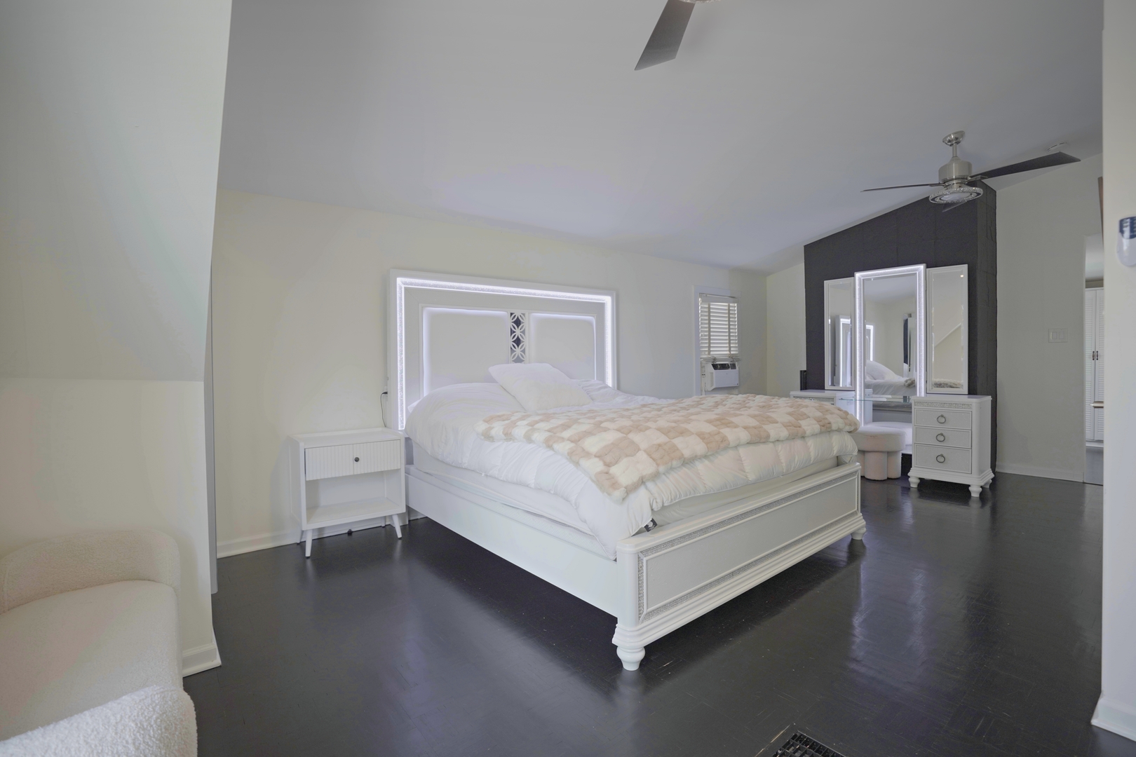 3916 North Osceola Avenue Chicago IL 60634