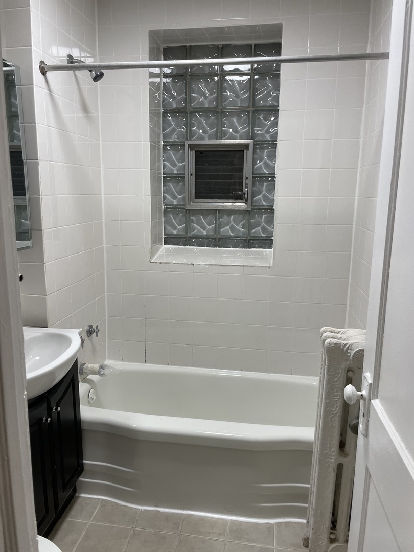 2044 West Birchwood Avenue Chicago IL 60645