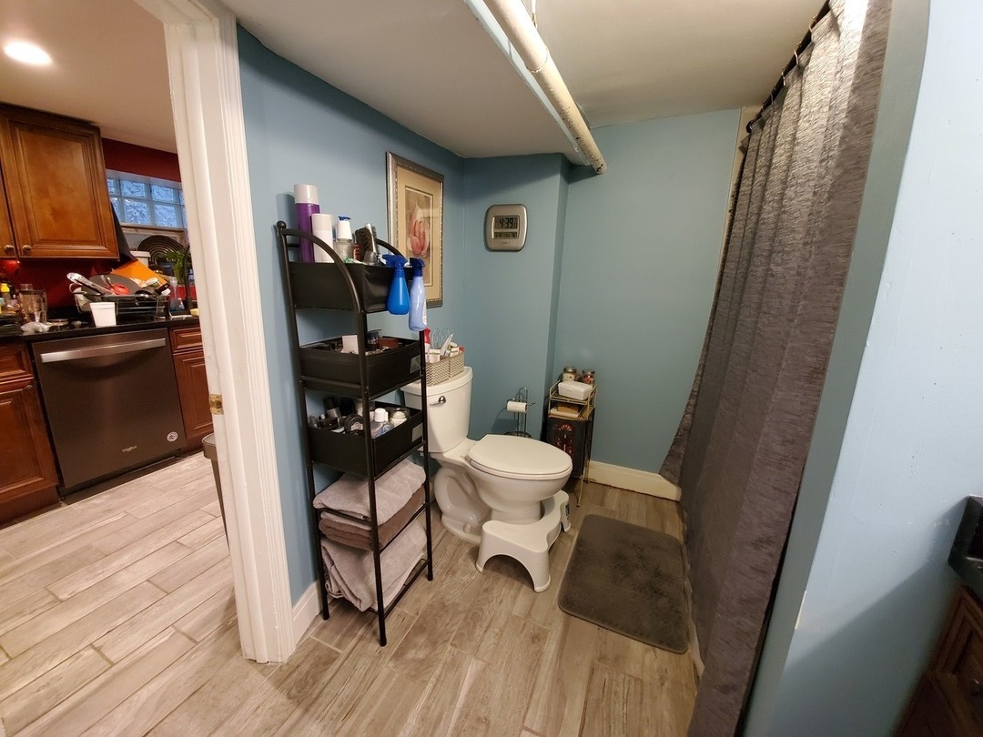 2044 West Birchwood Avenue Chicago IL 60645