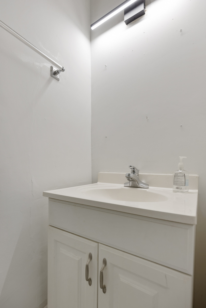 4836 South Dorchester Avenue Chicago IL 60615