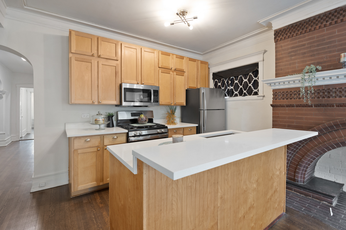 4836 South Dorchester Avenue Chicago IL 60615