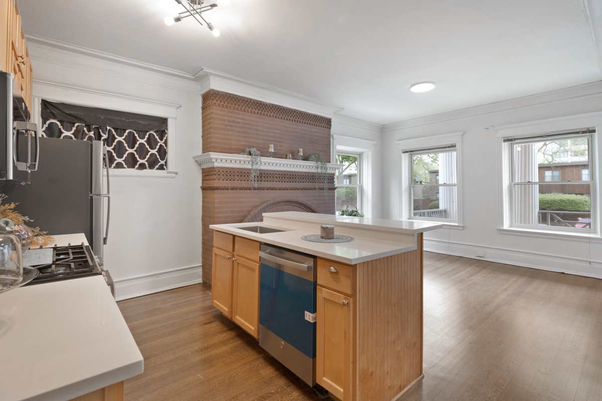 4836 South Dorchester Avenue Chicago IL 60615