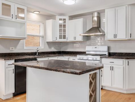 8631 West Summerdale Avenue Chicago IL 60656