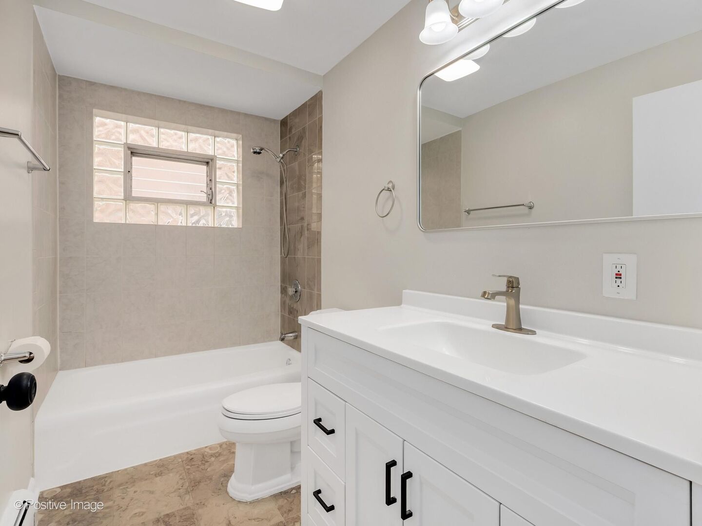 8631 West Summerdale Avenue Chicago IL 60656