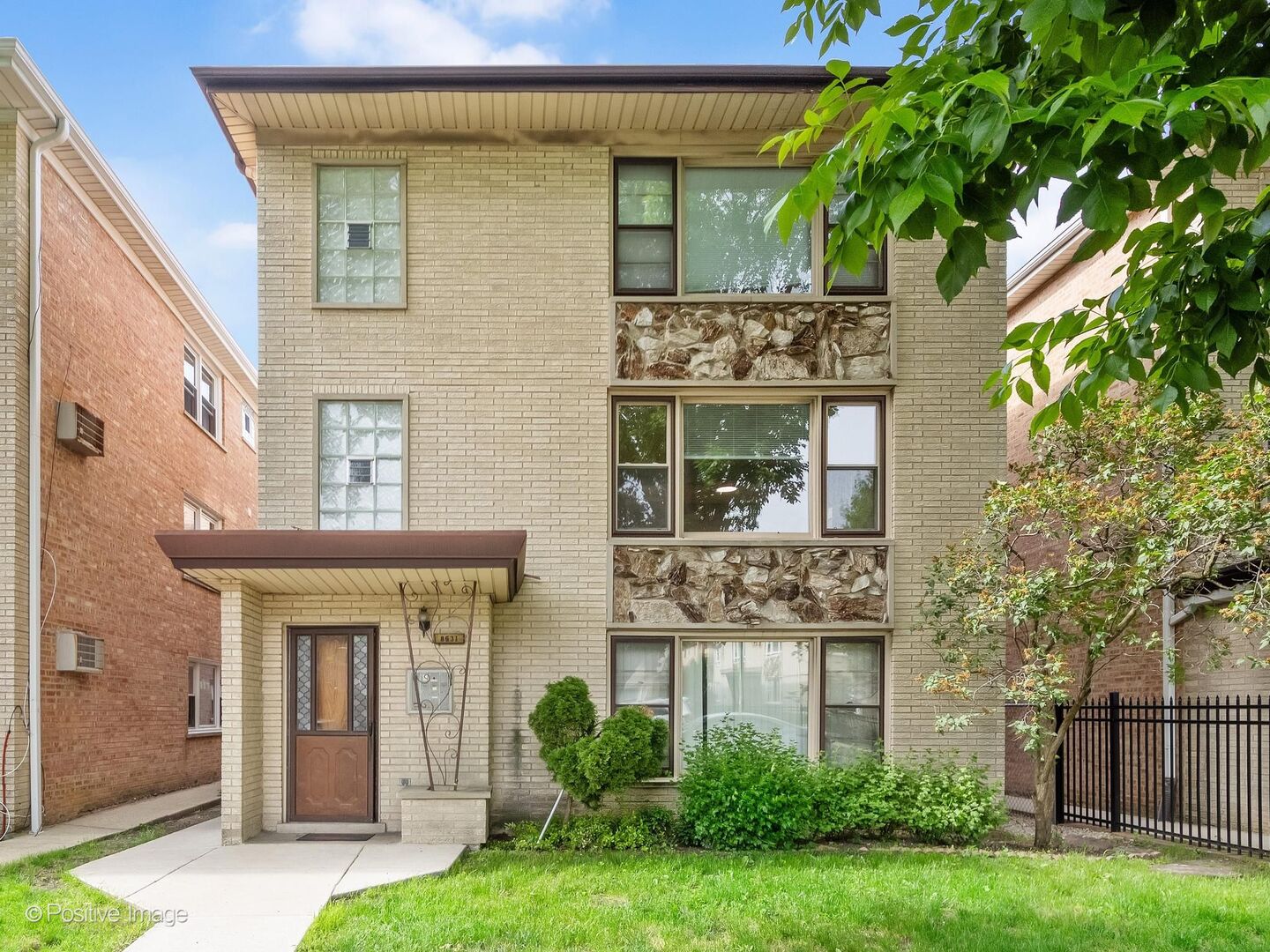 8631 West Summerdale Avenue Chicago IL 60656