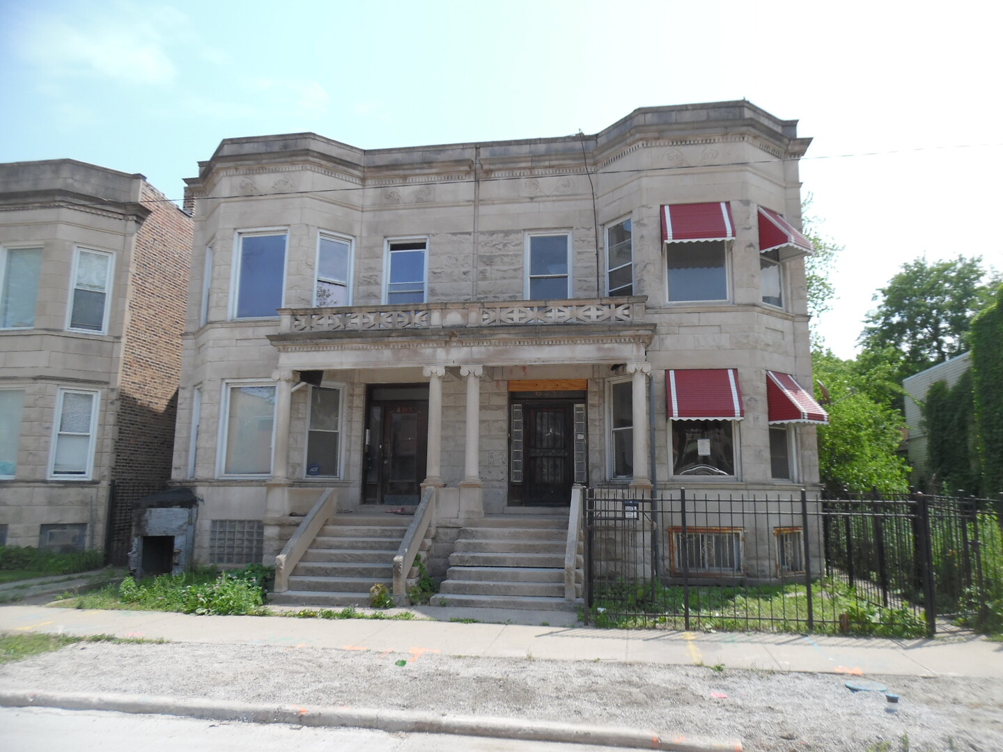 6347 South Eberhart Avenue Chicago IL 60637