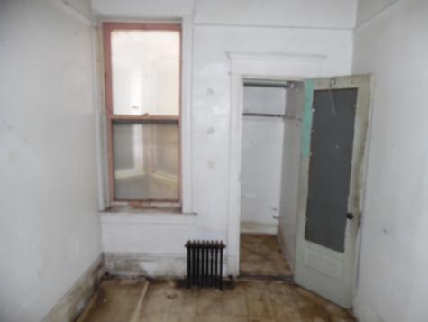 6347 South Eberhart Avenue Chicago IL 60637