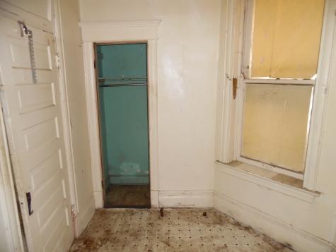 6347 South Eberhart Avenue Chicago IL 60637