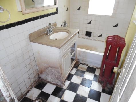 6347 South Eberhart Avenue Chicago IL 60637
