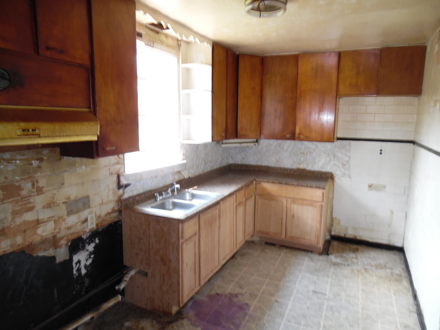 6347 South Eberhart Avenue Chicago IL 60637