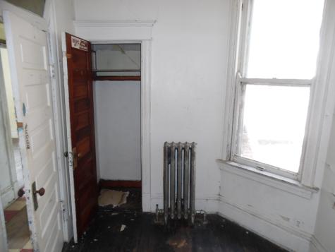6347 South Eberhart Avenue Chicago IL 60637