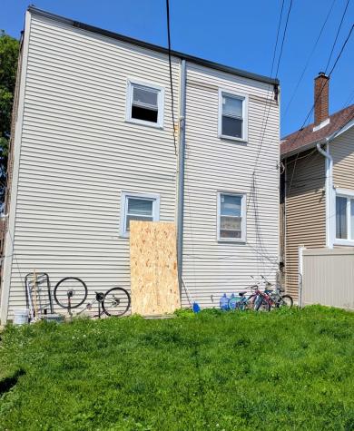 1325 North Long Avenue Chicago IL 60651