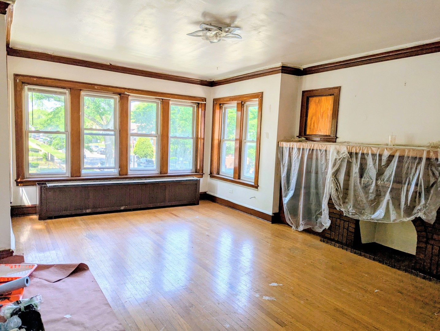 1325 North Long Avenue Chicago IL 60651