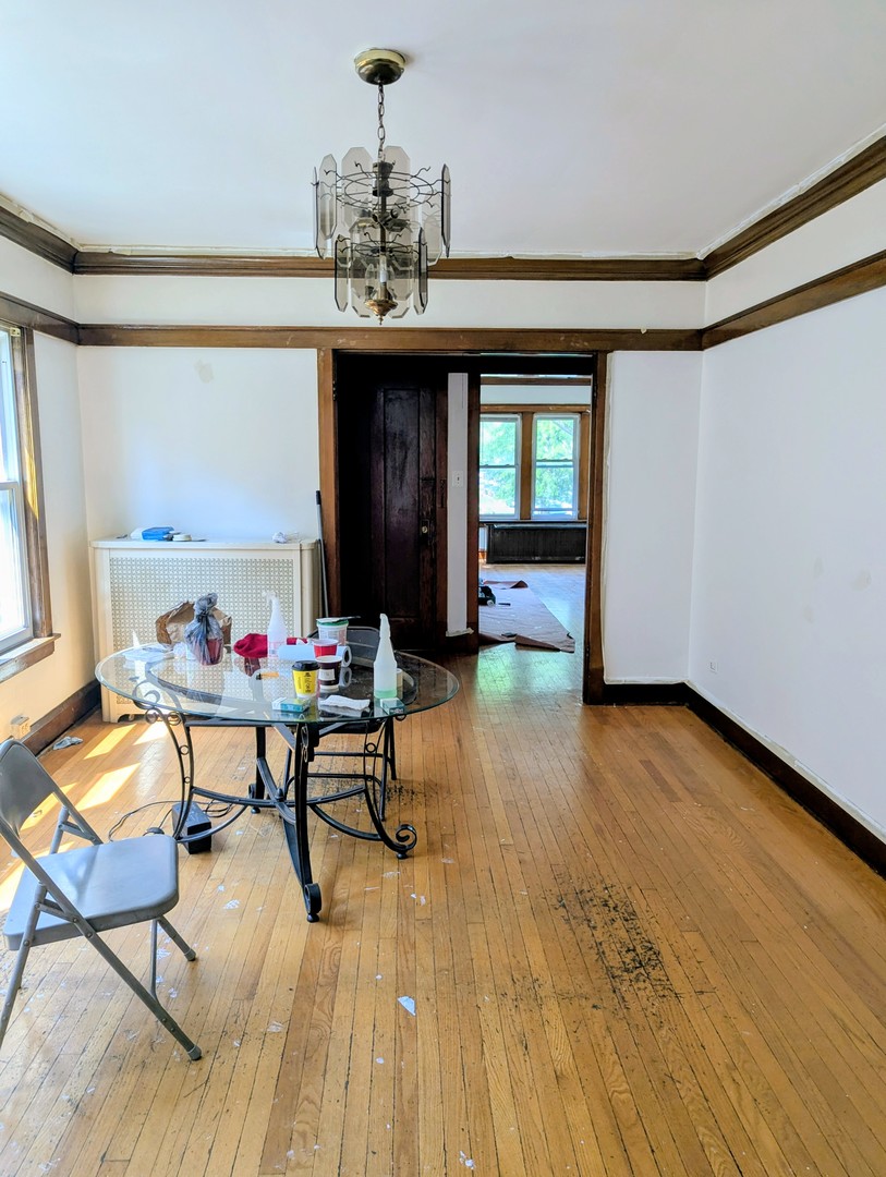 1325 North Long Avenue Chicago IL 60651