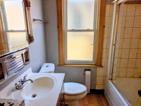 1325 North Long Avenue Chicago IL 60651