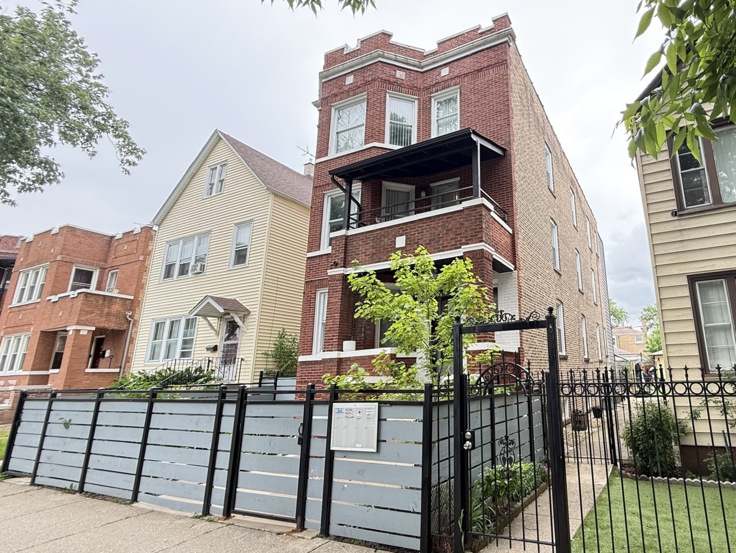 2434 North Lorel Avenue Chicago IL 60639