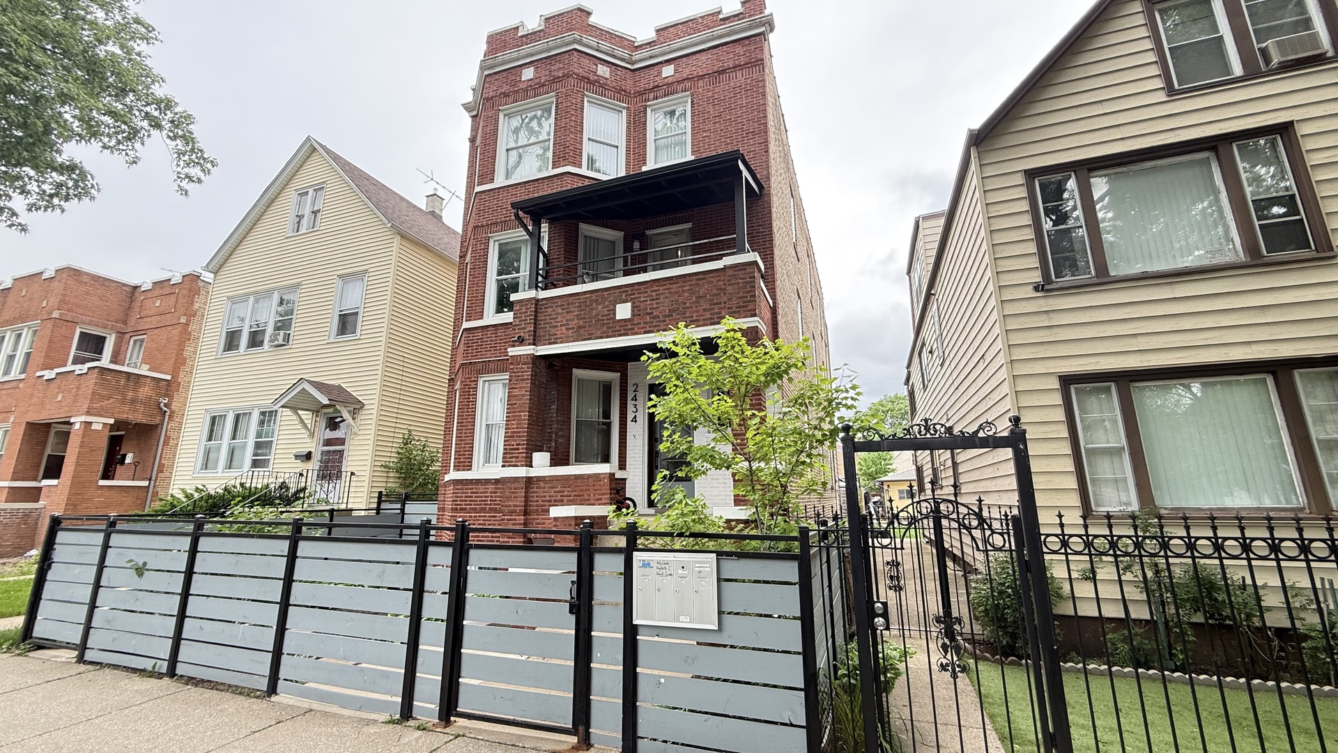 2434 North Lorel Avenue Chicago IL 60639