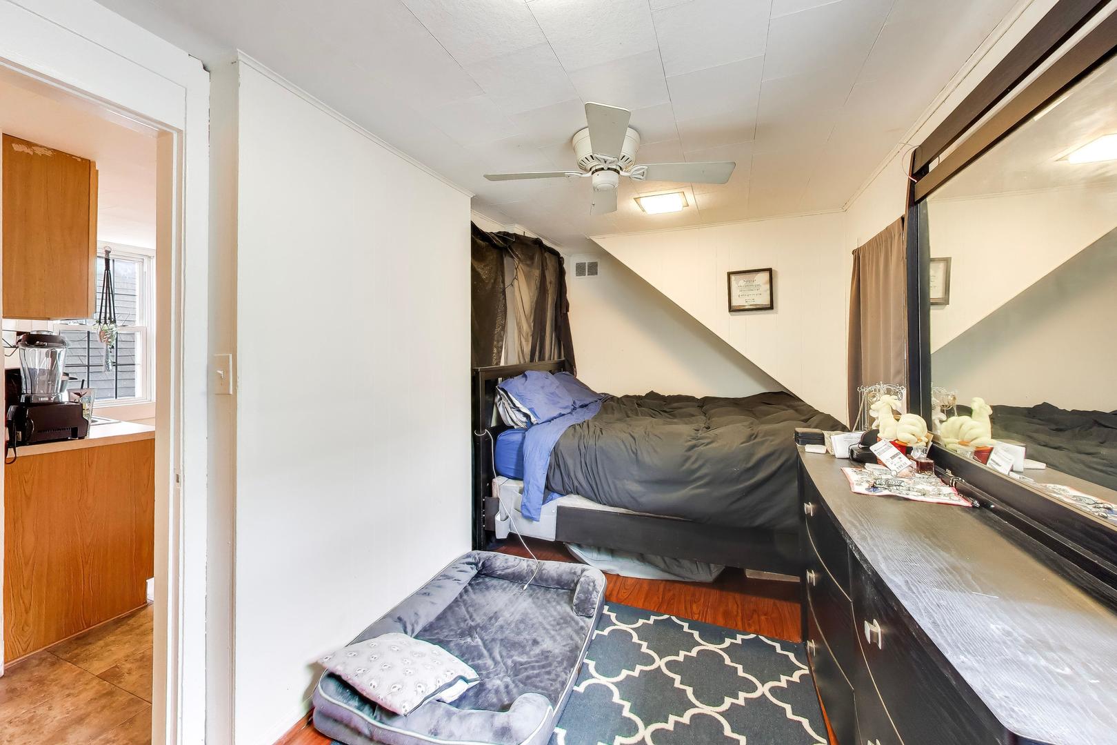 3243 North Hoyne Avenue Chicago IL 60618